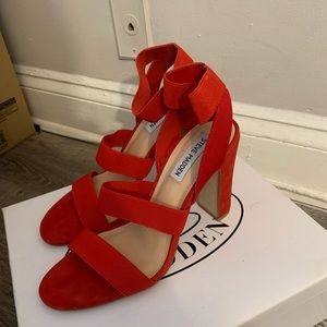 Steve Madden Tiffani Red Suede 9